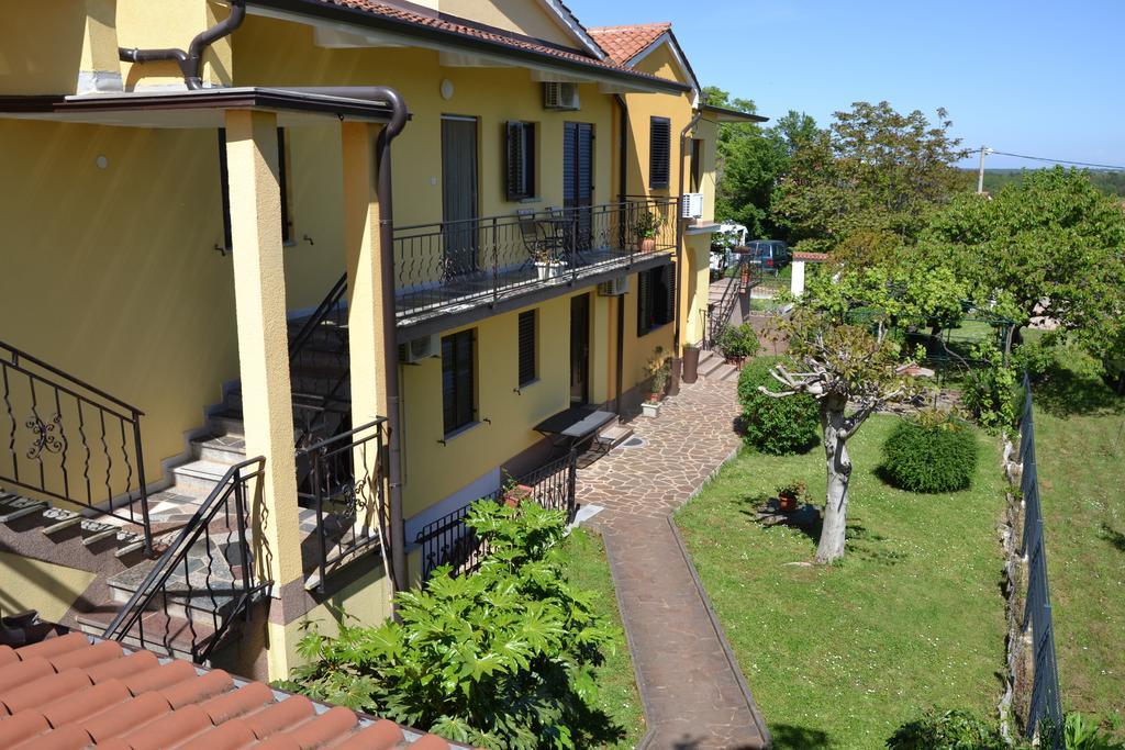 Giorgina Apartments Umag Exteriör bild